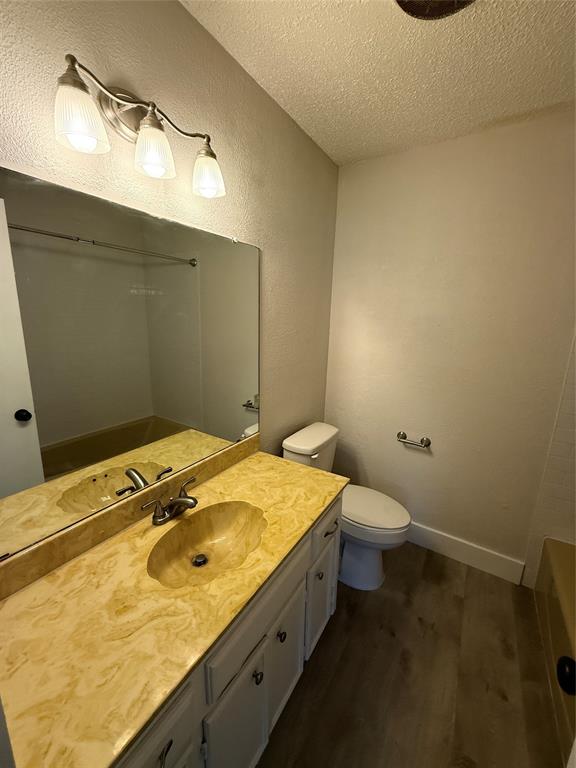 2409 Caprice Avenue Property Photo 10