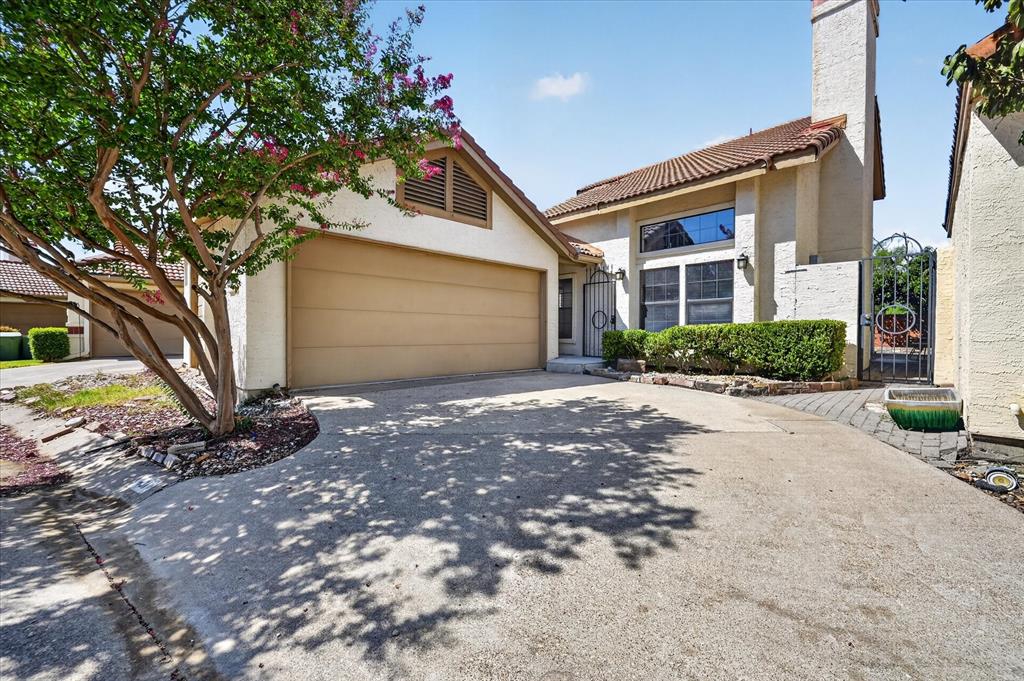 631 Mission Circle Property Photo 1