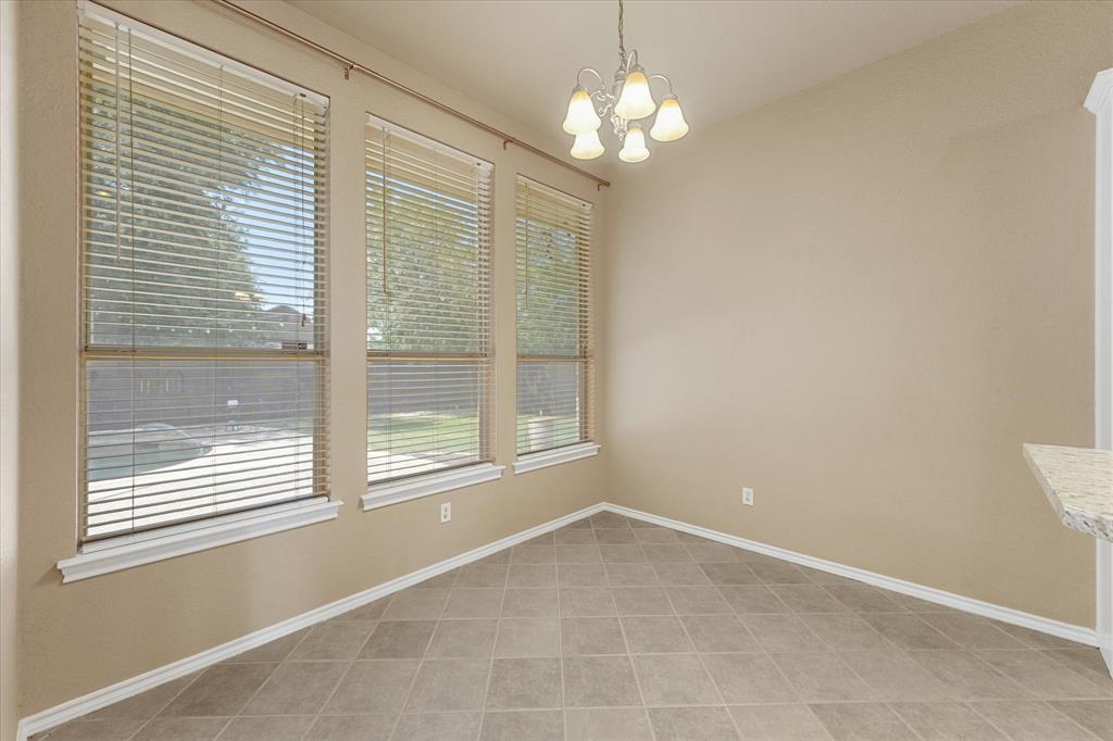 415 Valley View Lane Property Photo 13