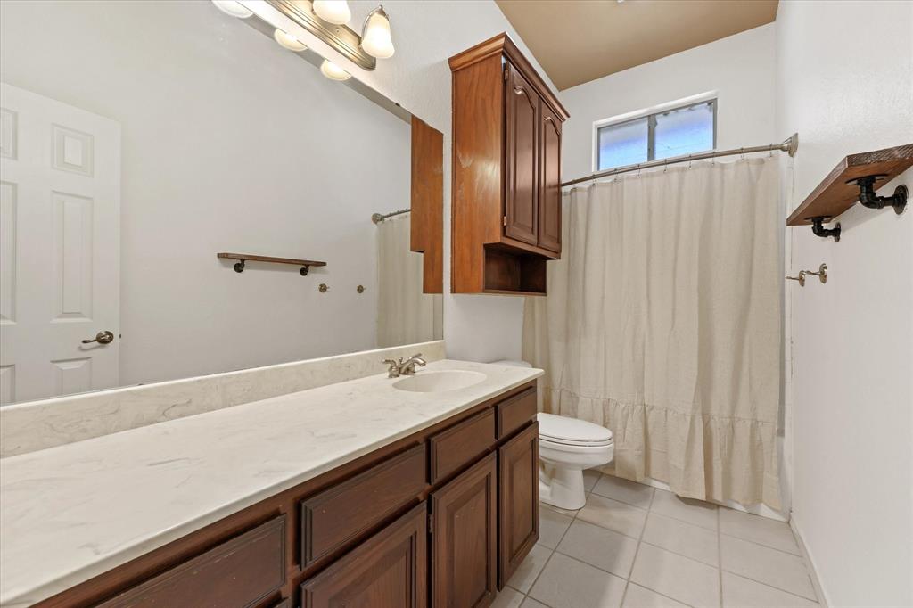 415 Valley View Lane Property Photo 21