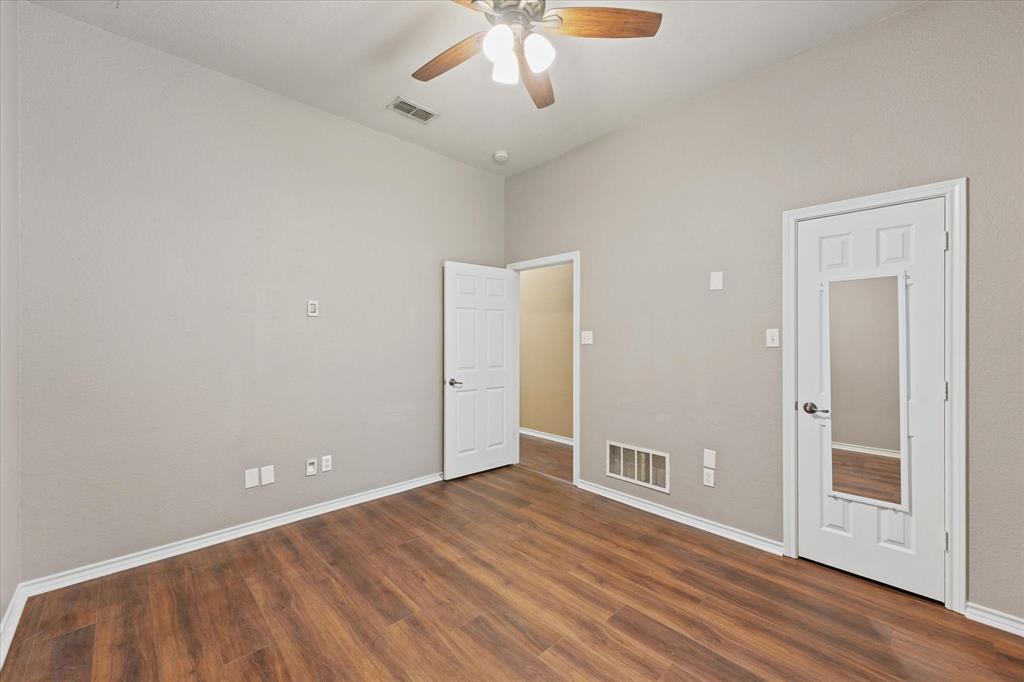 415 Valley View Lane Property Photo 23