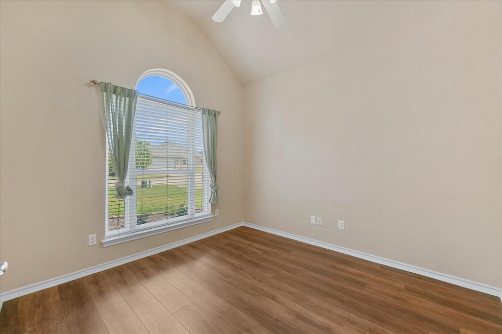 415 Valley View Lane Property Photo 25