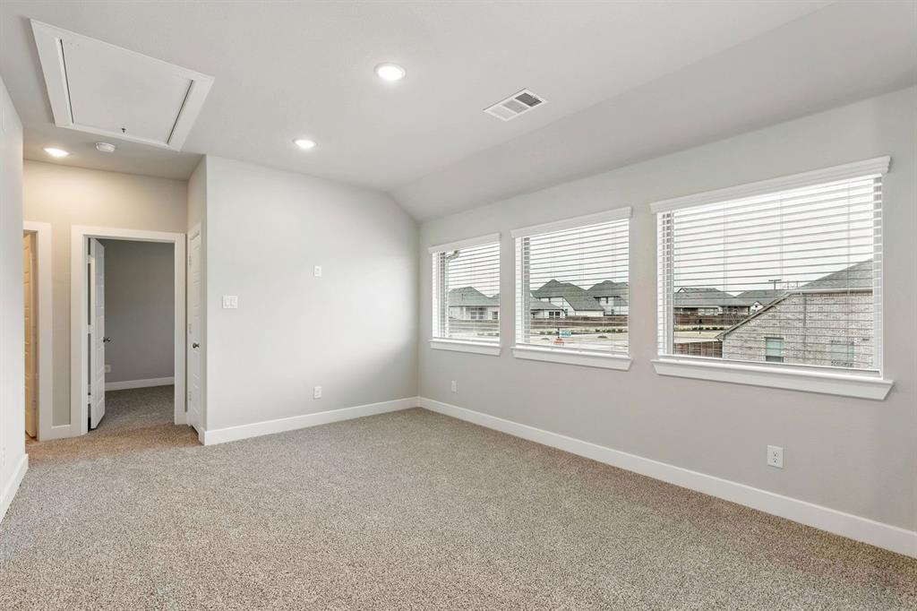 3921 Lakefield Drive Property Photo 24