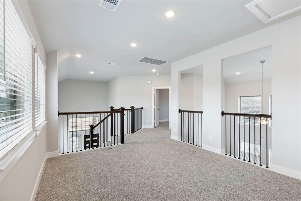 3921 Lakefield Drive Property Photo 25
