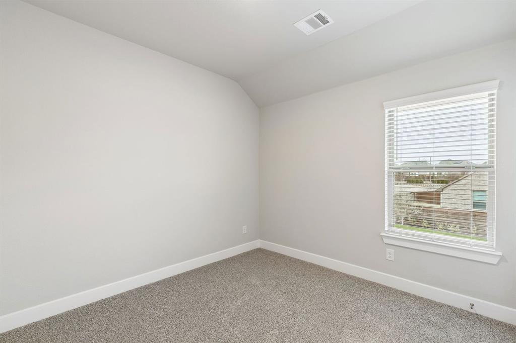 3921 Lakefield Drive Property Photo 26