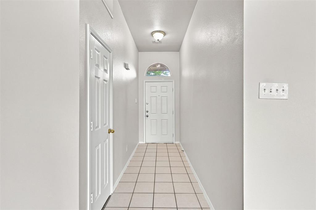 625 Jamie Lane Property Photo 6