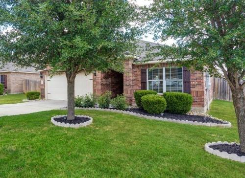 121 Dodge City Court Property Photo 1