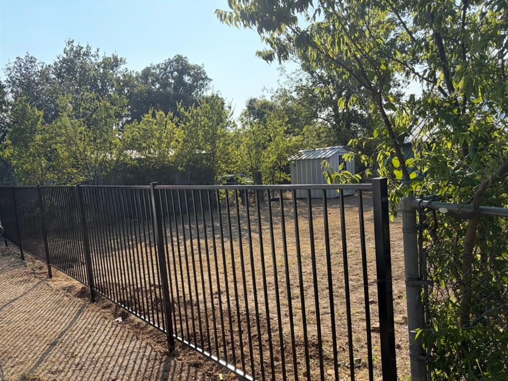 606 E Clifton Street Property Photo 19