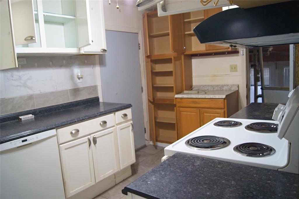 2407 Oak Drive Property Photo 6