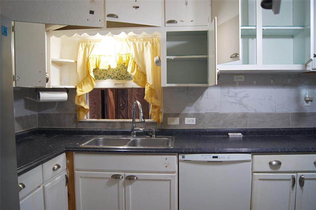2407 Oak Drive Property Photo 8