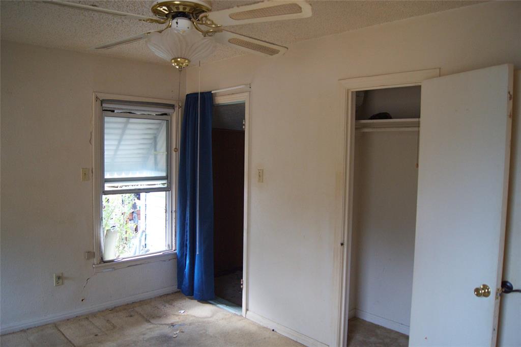 2407 Oak Drive Property Photo 9