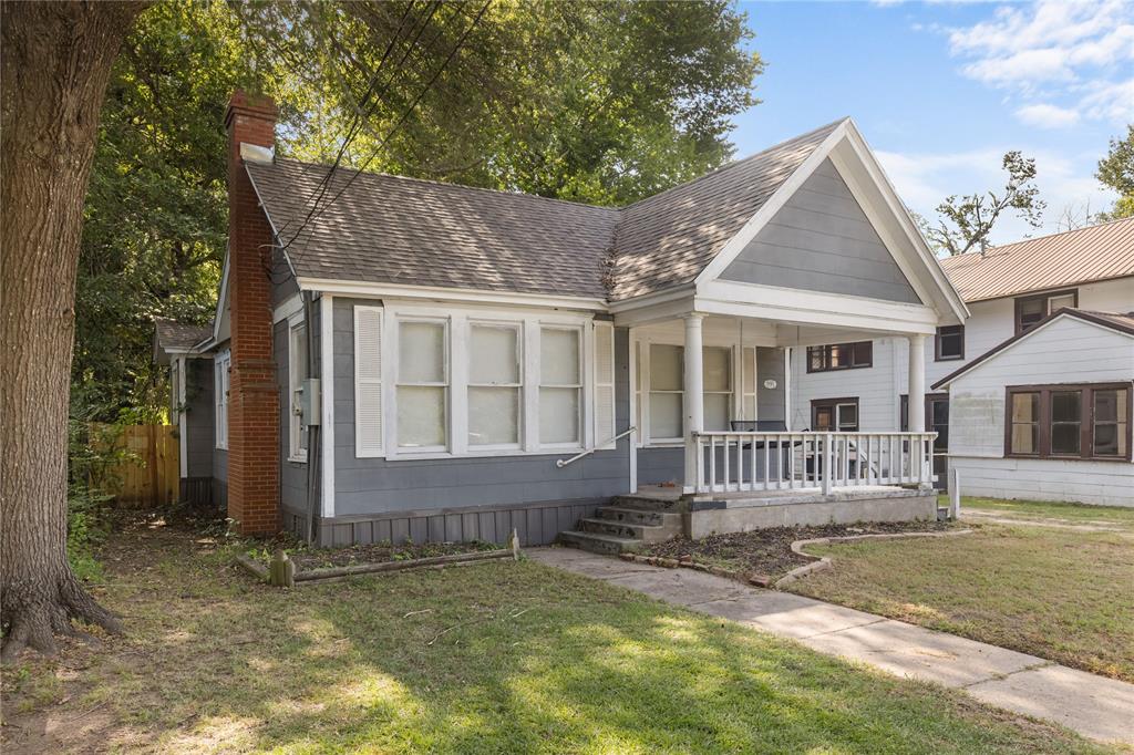 641 8th Street