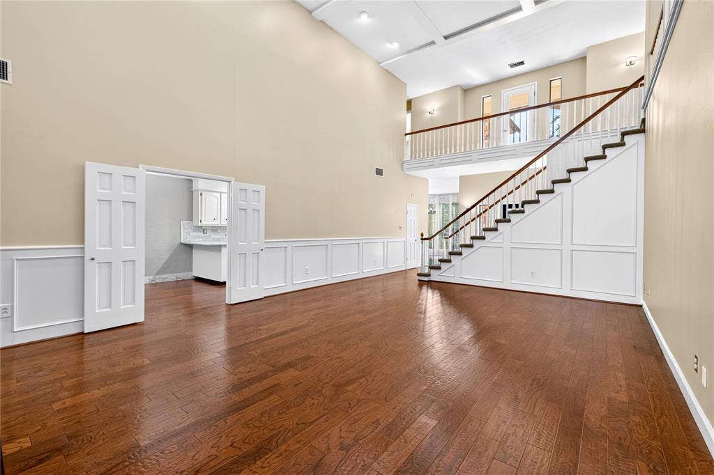 123 Lytle Place Property Photo 4