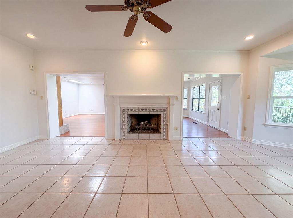 7632 Westwind Drive Property Photo 3