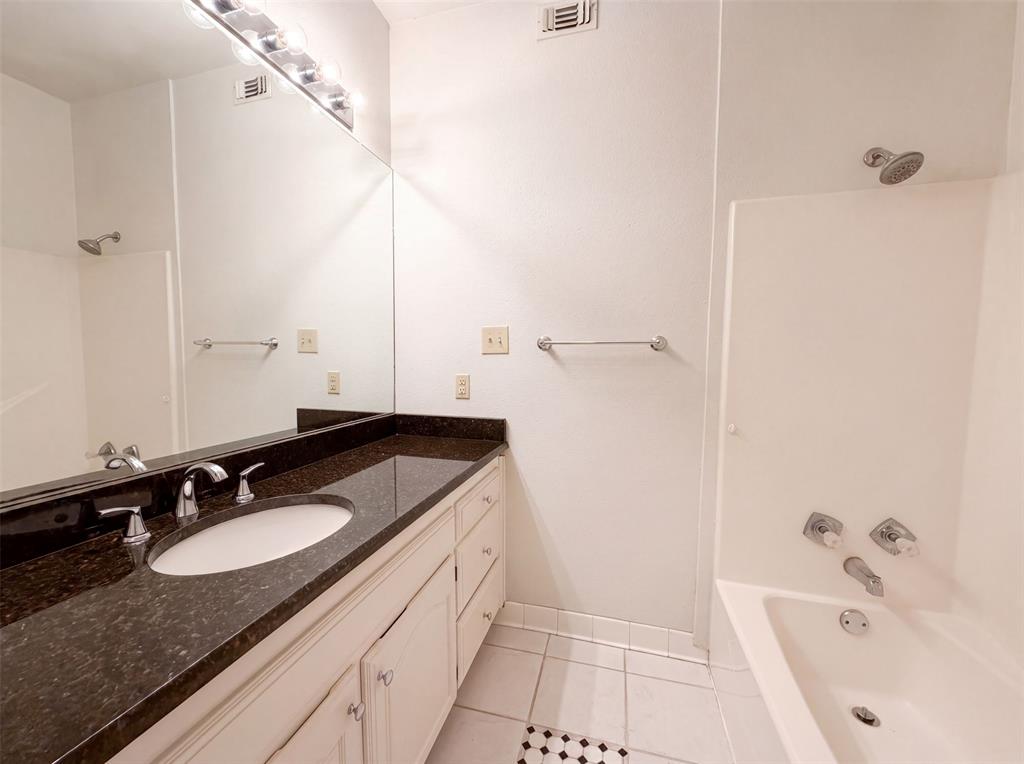 7632 Westwind Drive Property Photo 12