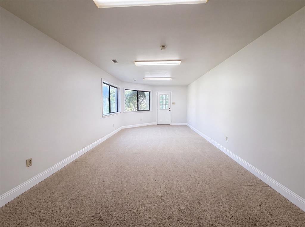 7632 Westwind Drive Property Photo 15