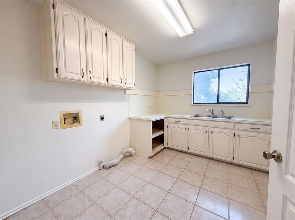 7632 Westwind Drive Property Photo 16