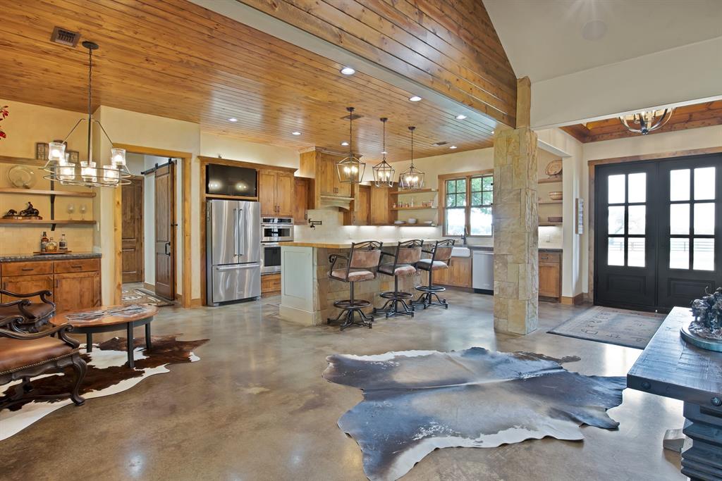 205 Haciendas Drive Property Photo 6