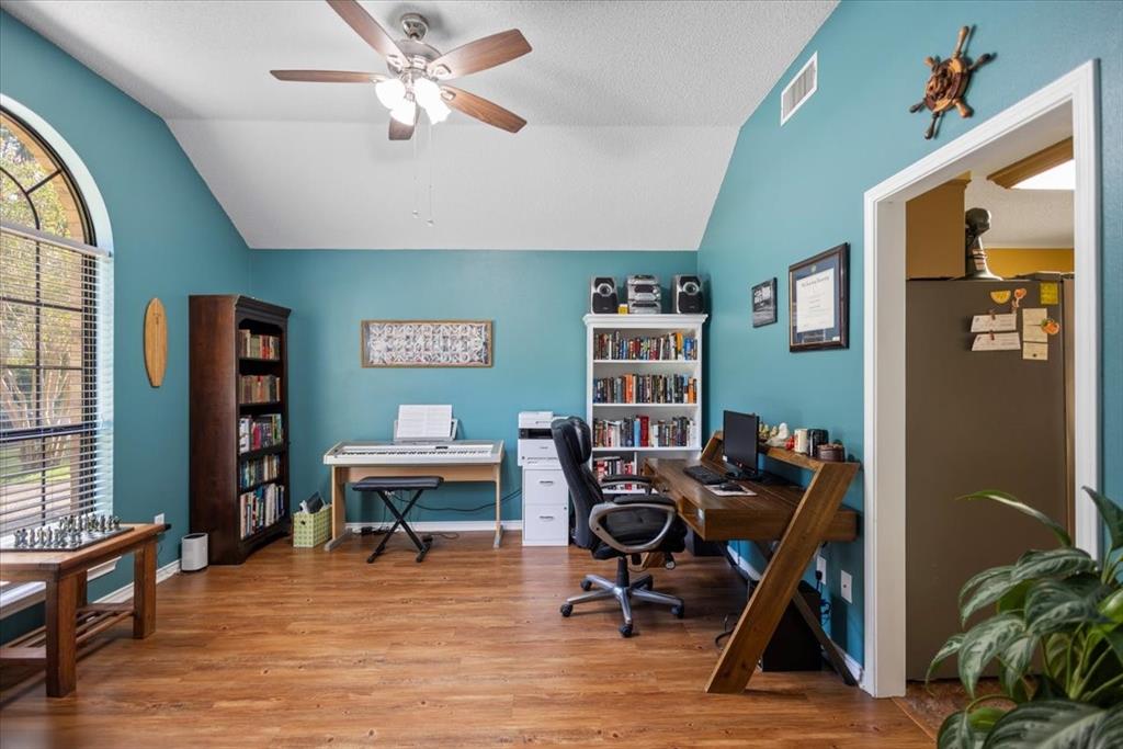 3108 Varsity Drive Property Photo 8