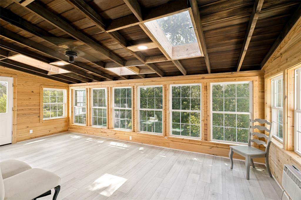 1909 Dakar Road Property Photo 24