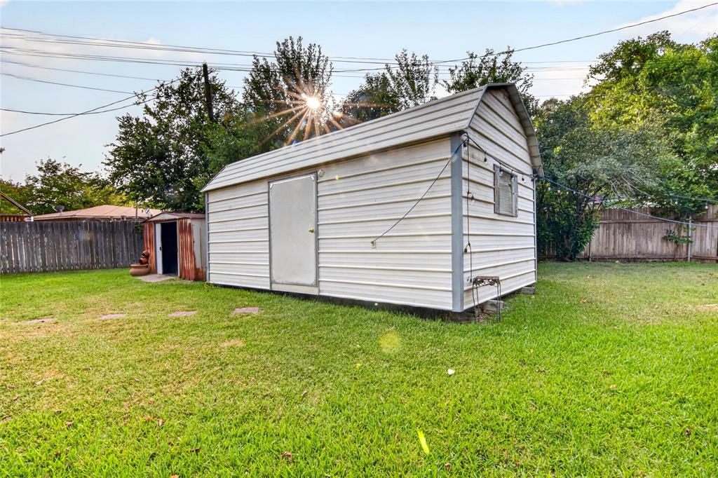 807 W Elizabeth Drive Property Photo 35