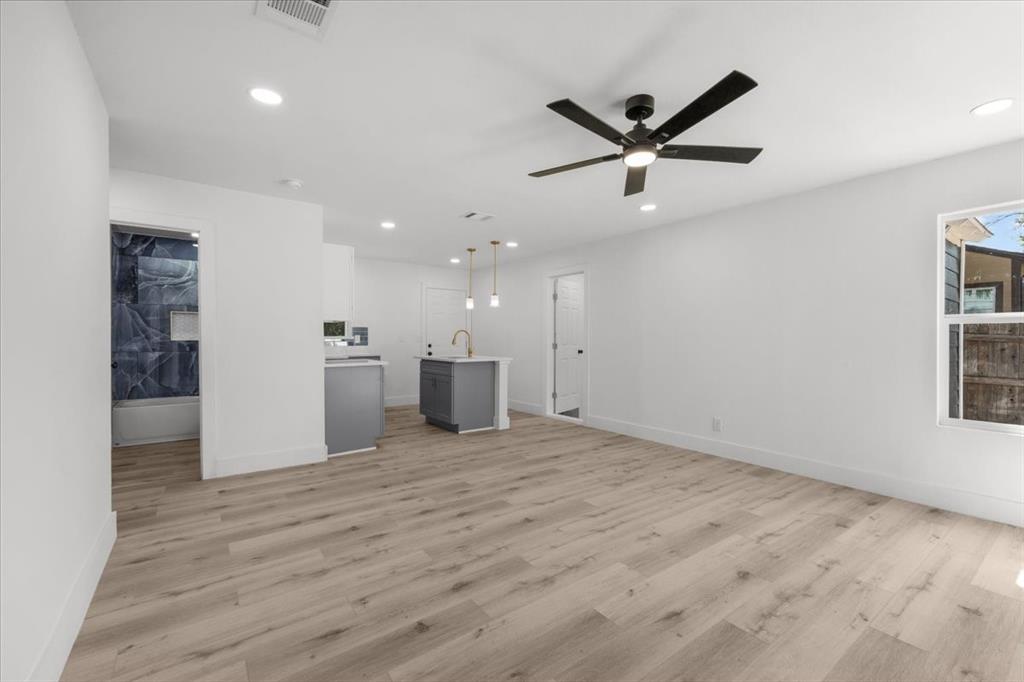 3454 Moberly Street Property Photo 1