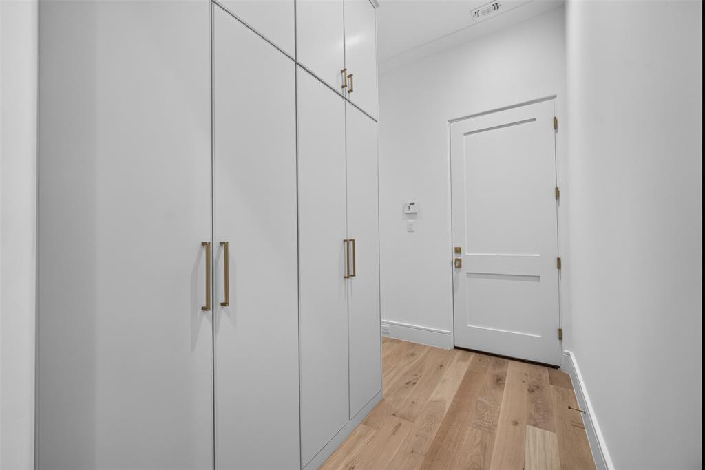 5529 Forsan Way Property Photo 14