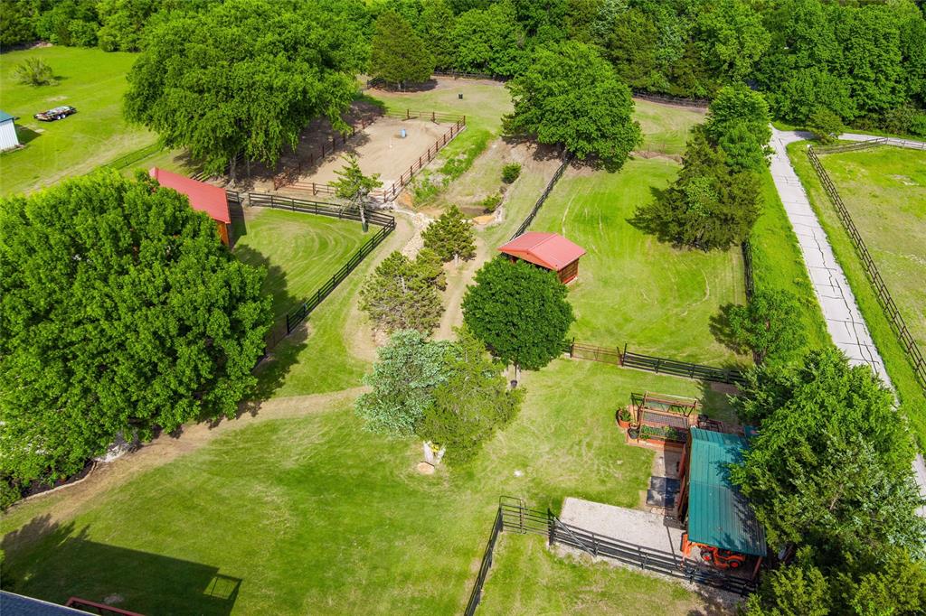 1820 Winningkoff Road Property Photo 3