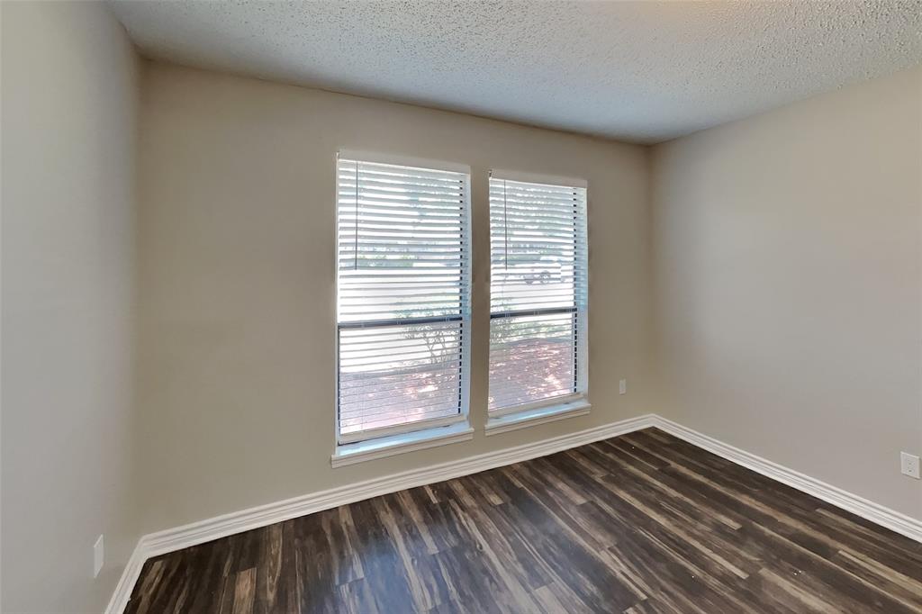 833 Harvest Glen Drive Property Photo 8