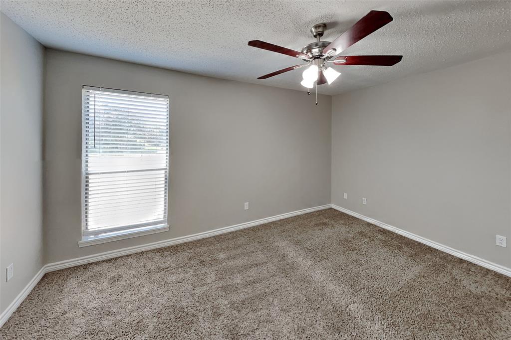 833 Harvest Glen Drive Property Photo 11
