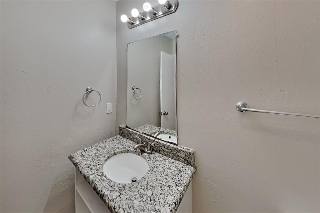 833 Harvest Glen Drive Property Photo 18