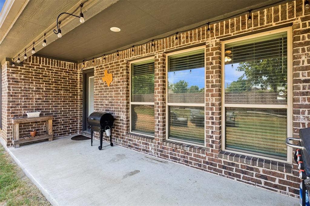 813 Lake Cove Drive Property Photo 31