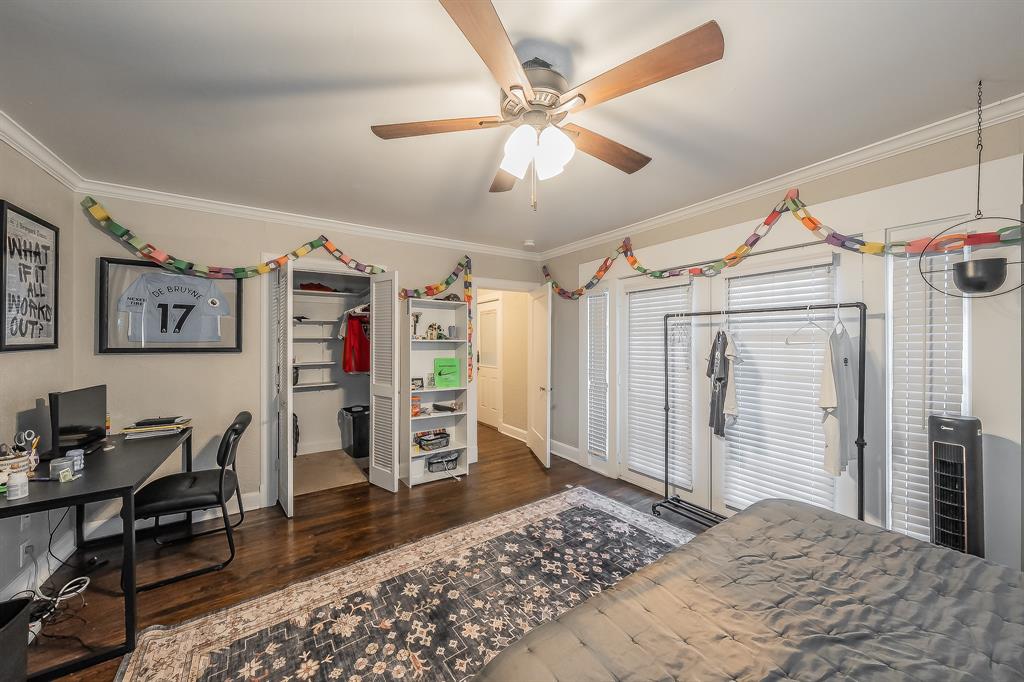 3257 Greene Avenue Property Photo 15