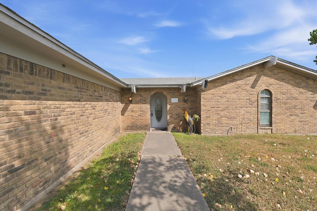459 County Road 427 Property Photo 1