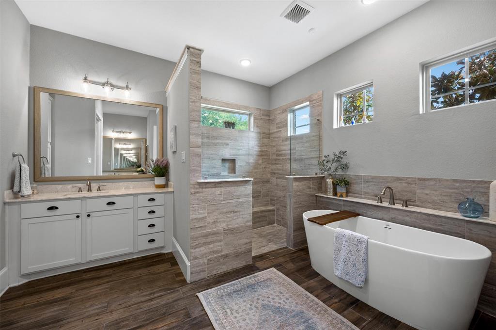 2815 Abundant Court Property Photo 19