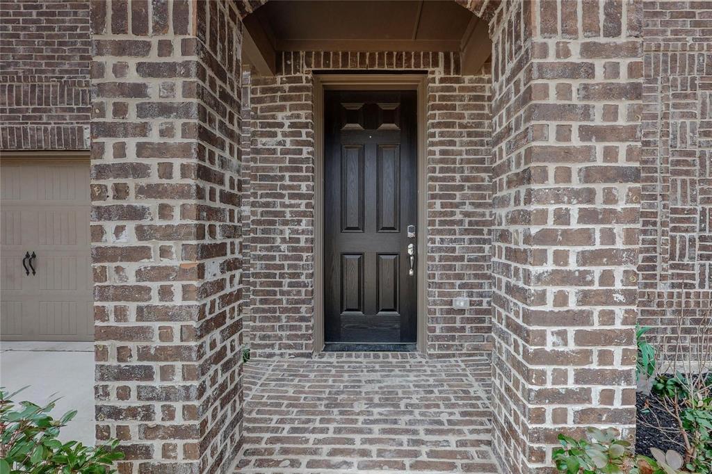 961 Waterview Drive Property Photo 2