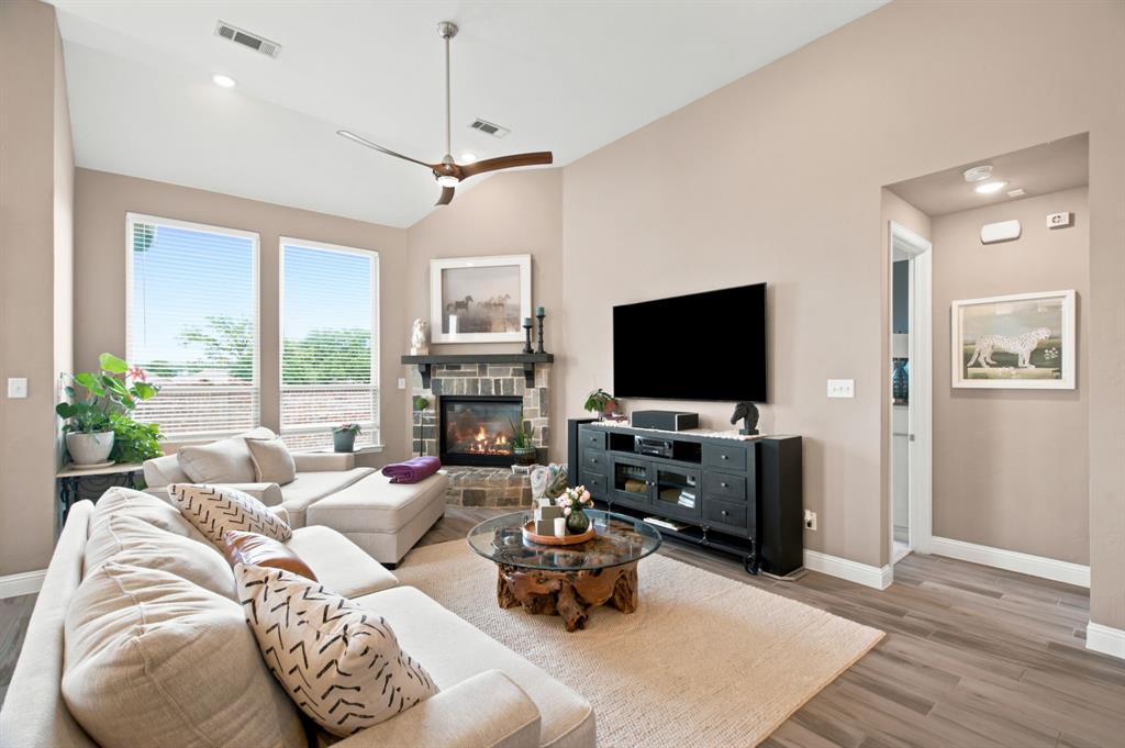 9308 Terrel Street Property Photo 6