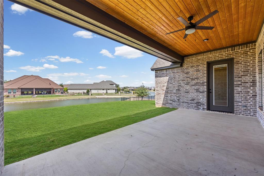 6657 Pinehurst Drive Property Photo 6
