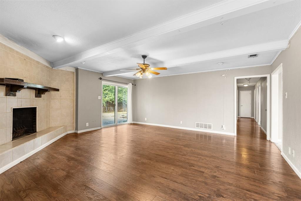 1241 College Parkway Property Photo 9