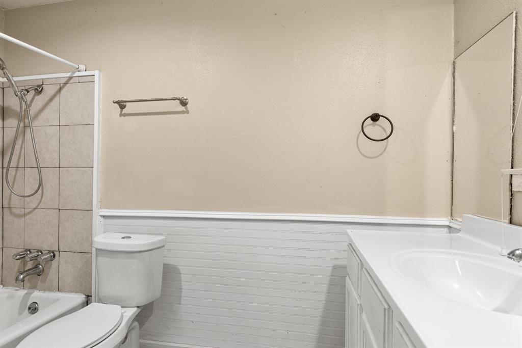1241 College Parkway Property Photo 11