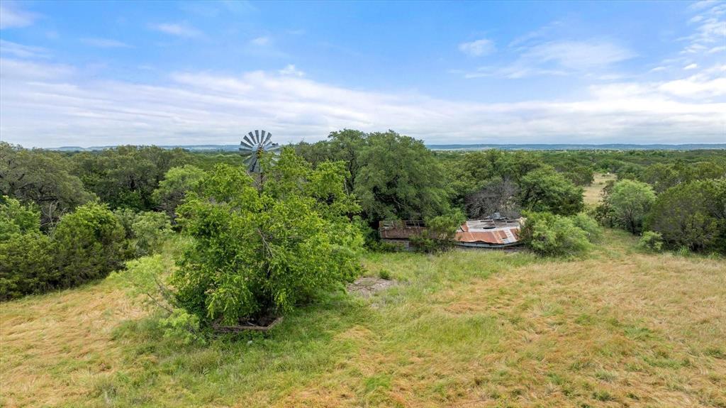 2560 Shady Oaks Circle Property Photo 6