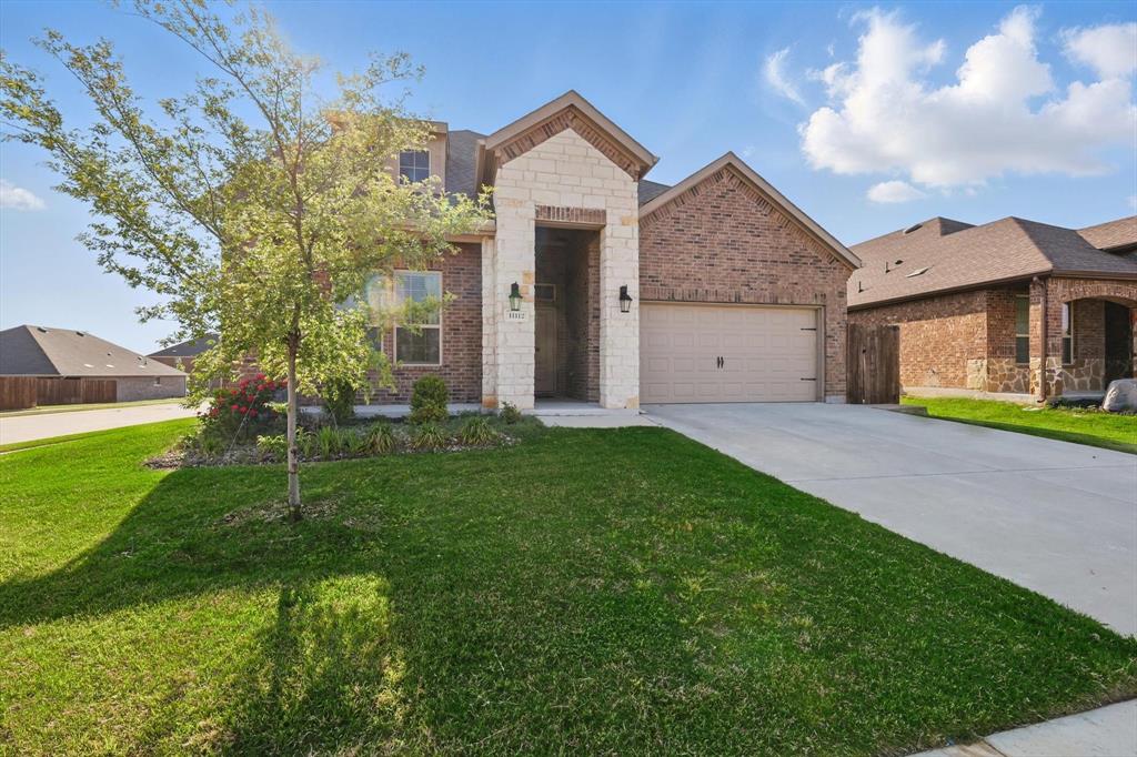 11112 Summer Rain Boulevard Property Photo 2