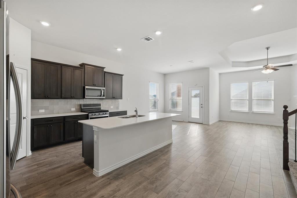 11112 Summer Rain Boulevard Property Photo 7