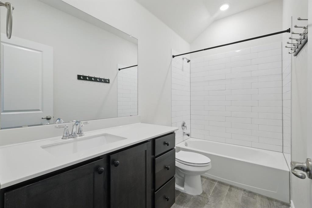 11112 Summer Rain Boulevard Property Photo 30