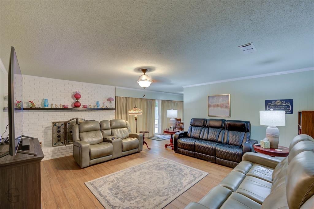 1105 North Acres Circle Property Photo 5