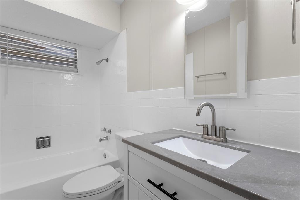 10804 Ruth Ann Drive Property Photo 12