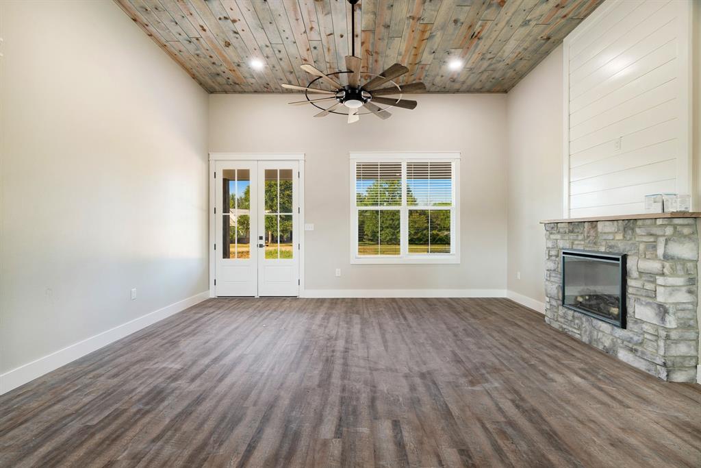 520 Pr 14901 Property Photo 6