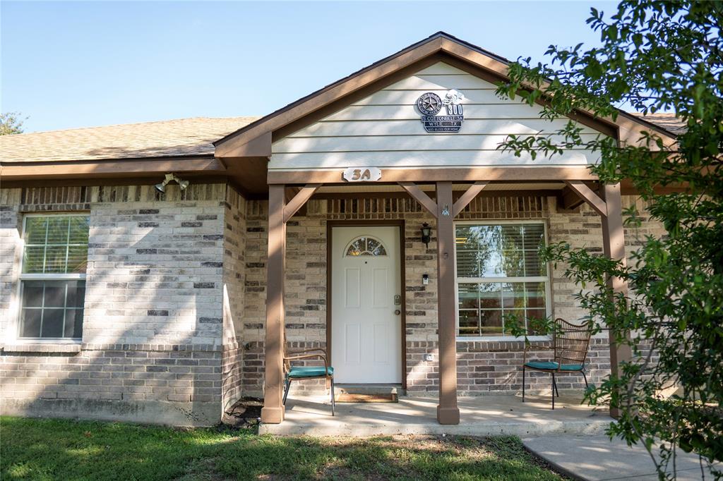 300 S Cottonbelt Avenue 3a Property Photo 1