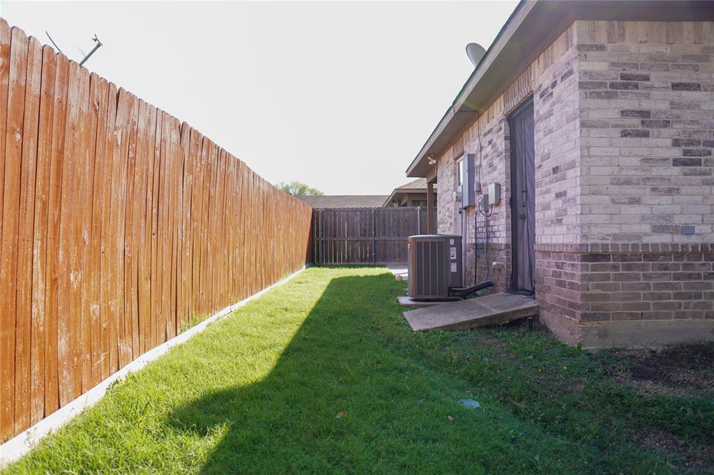 300 S Cottonbelt Avenue 3a Property Photo 10