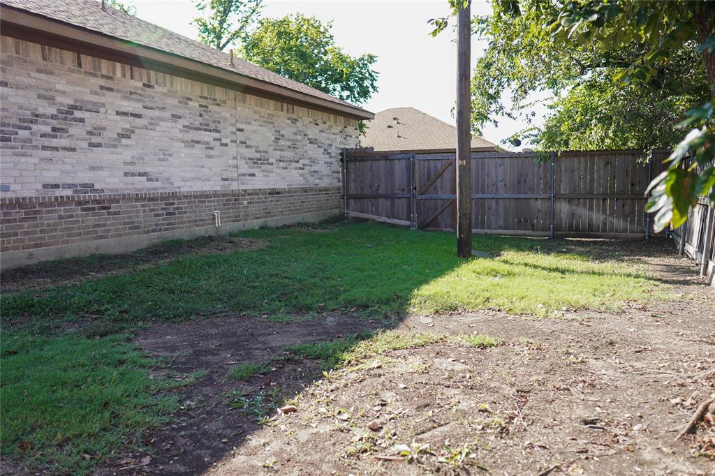 300 S Cottonbelt Avenue 3a Property Photo 11